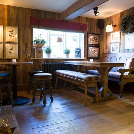 Red Lion Inn Little Budworth エクステリア 写真