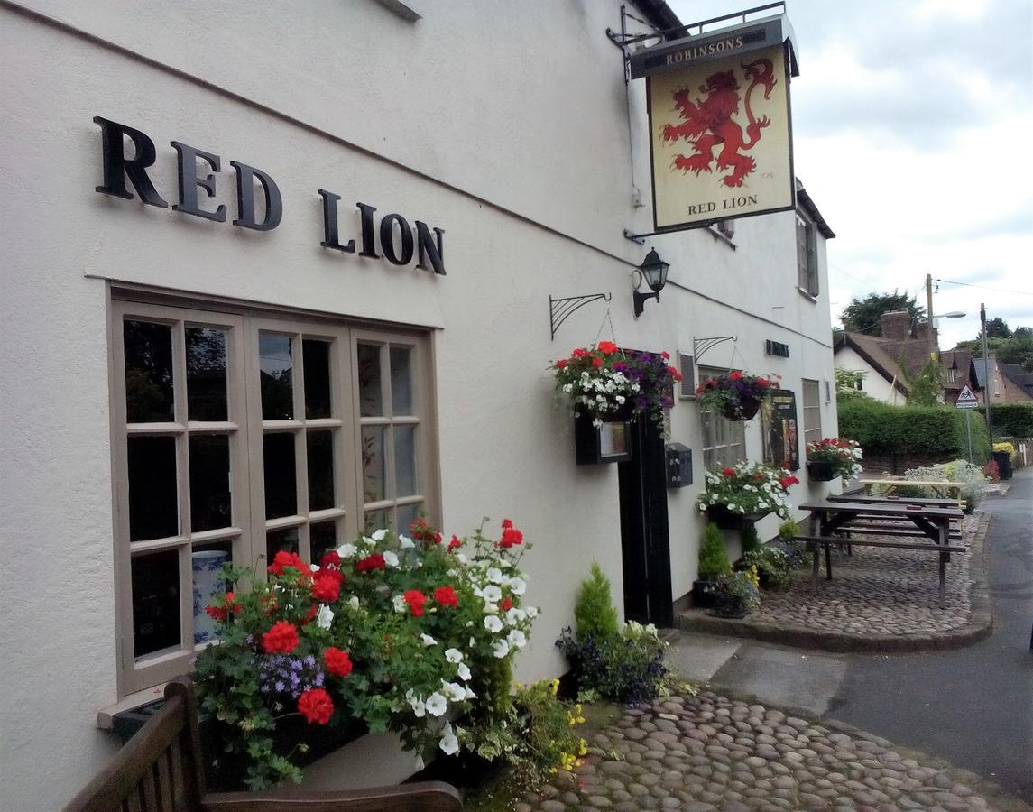 Red Lion Inn Little Budworth エクステリア 写真