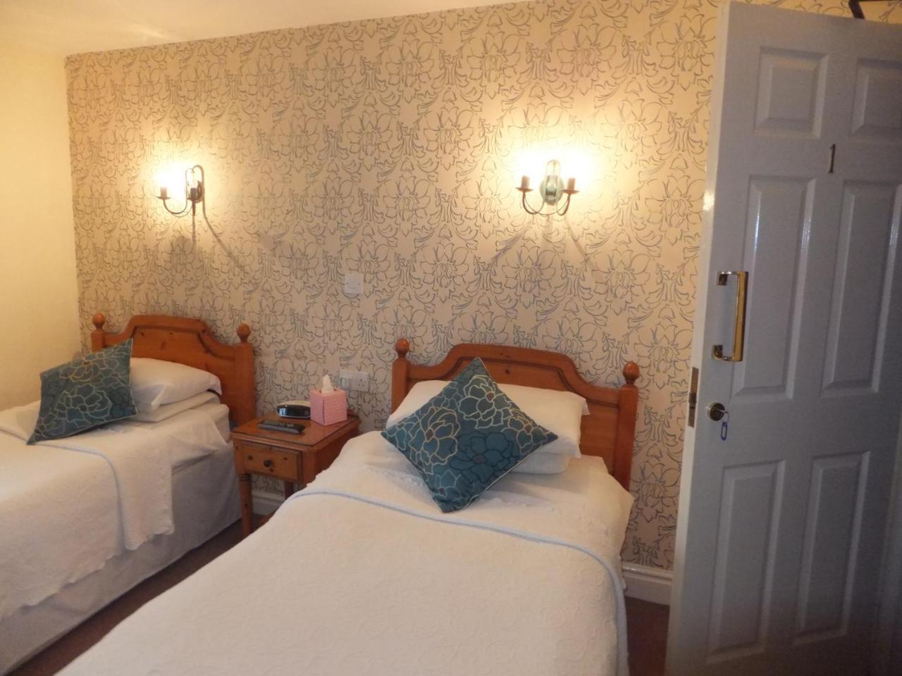 Red Lion Inn Little Budworth エクステリア 写真