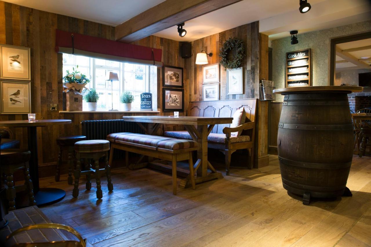 Red Lion Inn Little Budworth エクステリア 写真