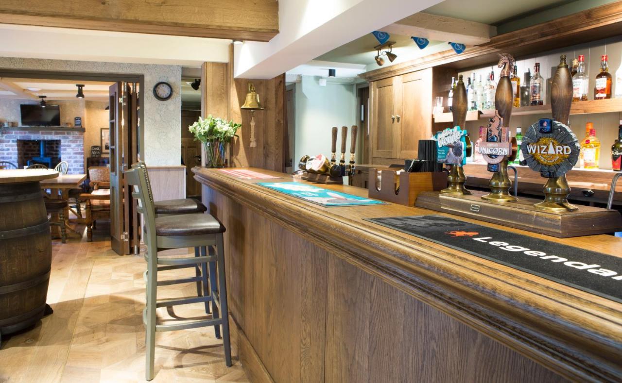 Red Lion Inn Little Budworth エクステリア 写真
